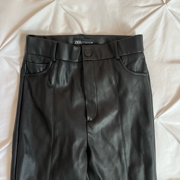 Zara size xs leather skinny pant brand new only worn once - Picture 1 of 4